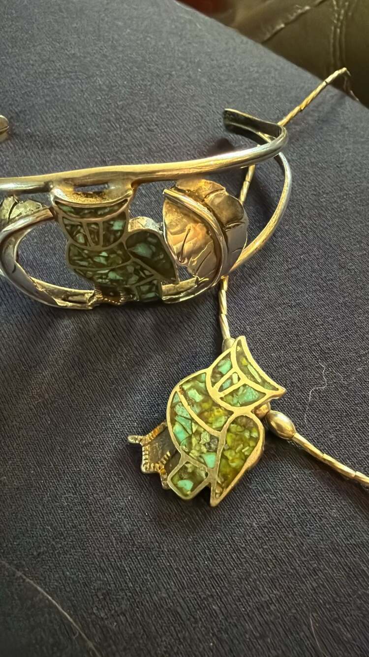 Vintage Owl Motif Cuff Bracelet and Pendant Necklace Set with Mosaic Inlay